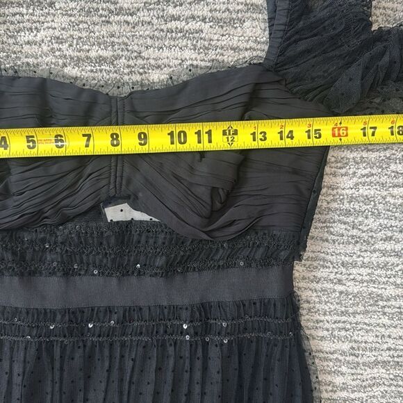 NWT Self Portrait BLACK DOT MESH SHIRRED
MIDI DRESS BLACK US Size 6 - Picture 10 of 16